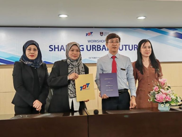 Majlis Menandatangani Memorandum Persefahaman (MoU) di antara UiTM dan Ton Duc Thang University, Vietnam