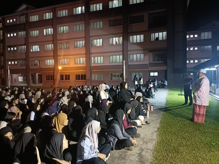 Harmoni Kolej: Perjumpaan Staf Residen Kolej & Mahasiswi Kolej Tun Fatimah, Tun Teja dan Tun Puteri UiTM Cawangan Melaka