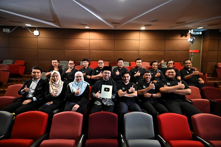 UiTM Raih Anugerah Pencipta Perak YouTube Lonjakan Inovasi Digital IPT Malaysia