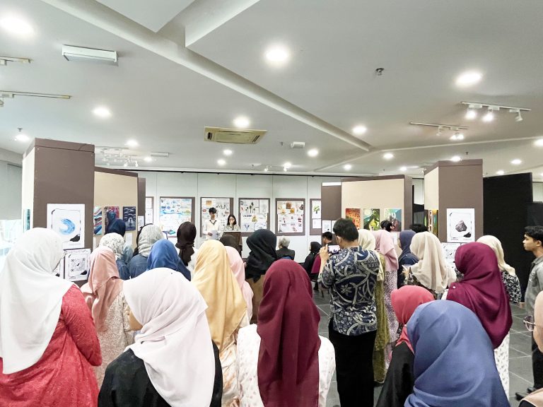 Pameran Seni “Elemental Exhibition” Pukau Pengunjung di UiTM Puncak Alam