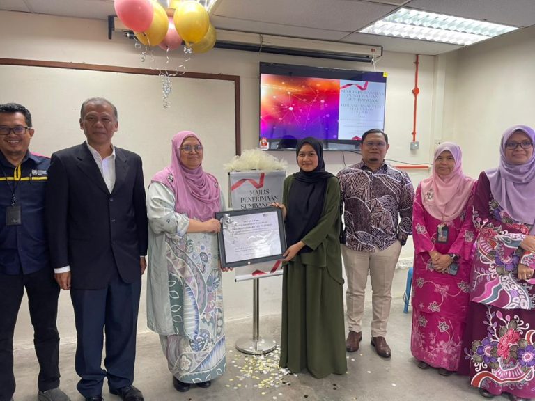 Alumni Give Back: TV Donation Enhances UiTM Engineering Facilities