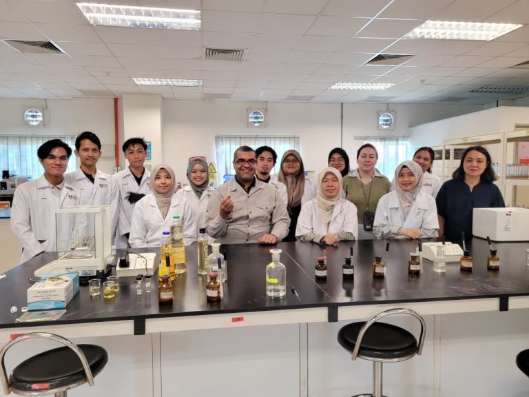 UiTM Sarawak Jayakan Webinar Antarabangsa Polimer dan Perkukuh Kolaborasi Akademik Global